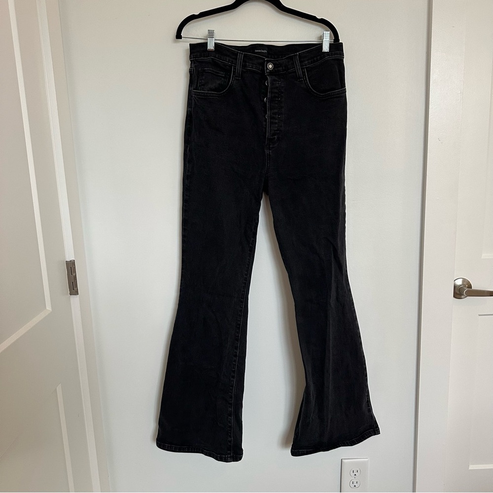 Favorite Daughter VALENTINA
BOULDER Black Boot Cut High-Rise Jeans - Picture 5 of 15